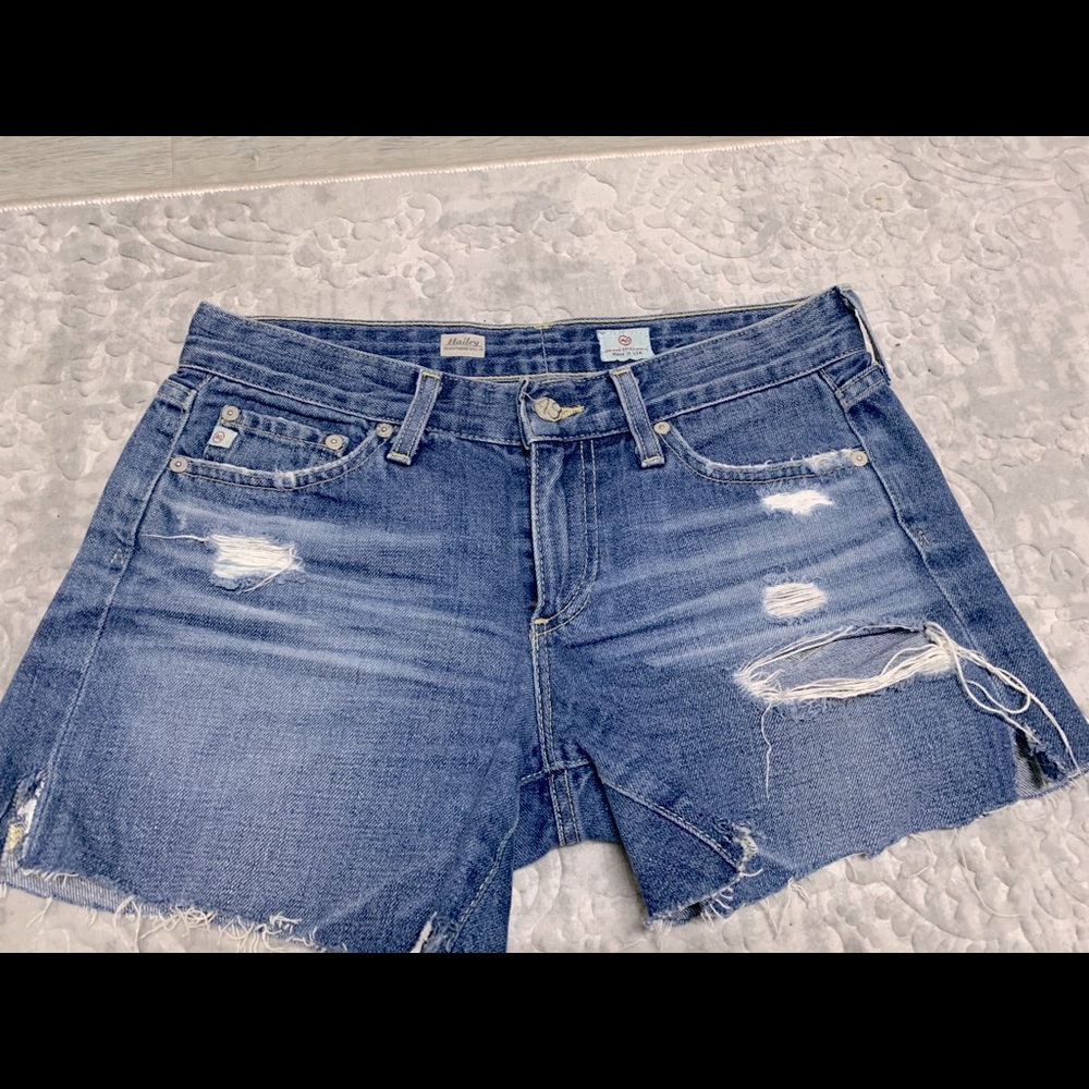 AG Adriano Goldschmied  distressed short